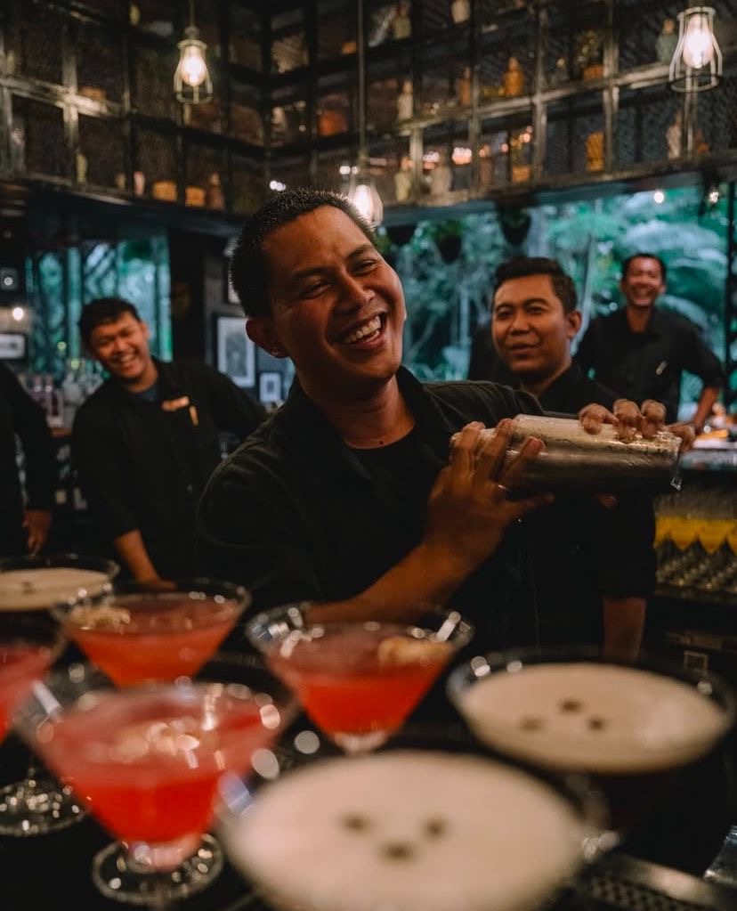 Paradise Bar - 6